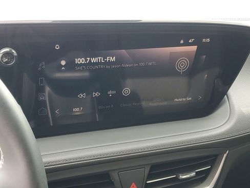 Certified 2024 Buick Encore GX Preferred w/ Comfort Package FWD image 17