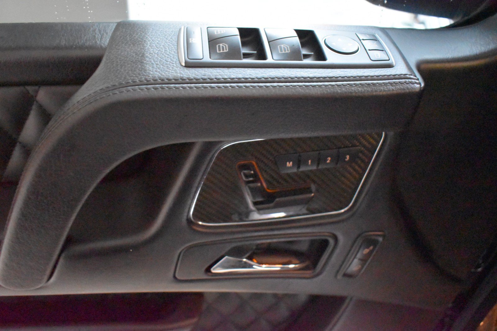 Used 2017 Mercedes-Benz G 63 AMG 4MATIC image 29