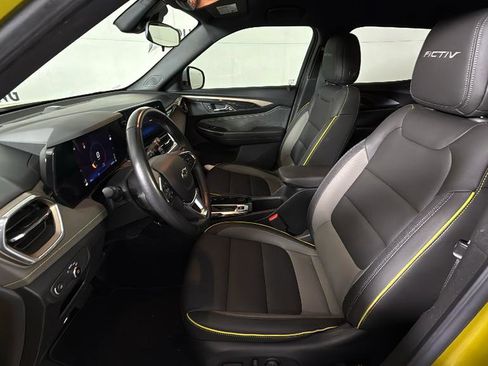 Used 2024 Chevrolet TrailBlazer ACTIV w/ Driver Confidence Package FWD image 32
