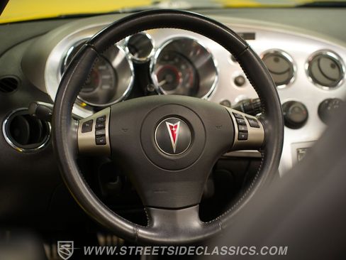 Used 2007 Pontiac Solstice GXP w/ Premium Package image 39