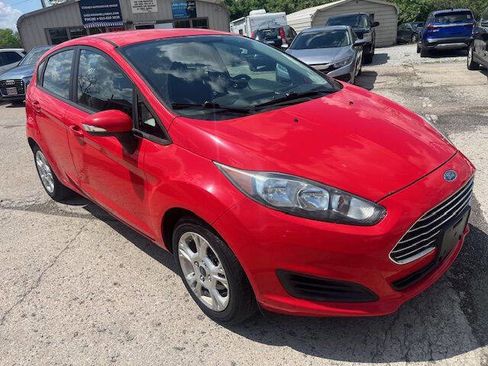 Used 2014 Ford Fiesta SE FWD image 3