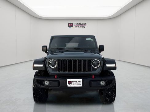 New 2026 Jeep Wrangler Unlimited Rubicon w/ Steel Bumper Group image 9