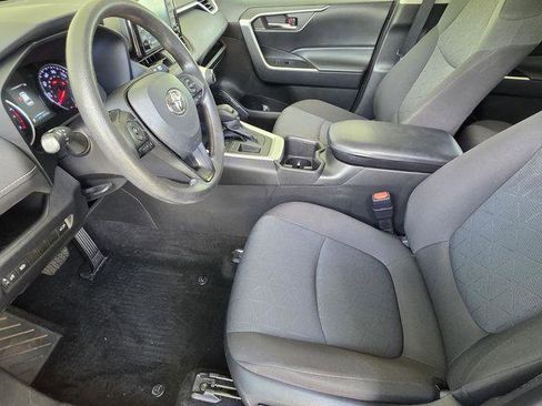 Certified 2022 Toyota RAV4 XLE w/ Convenience Package image 6