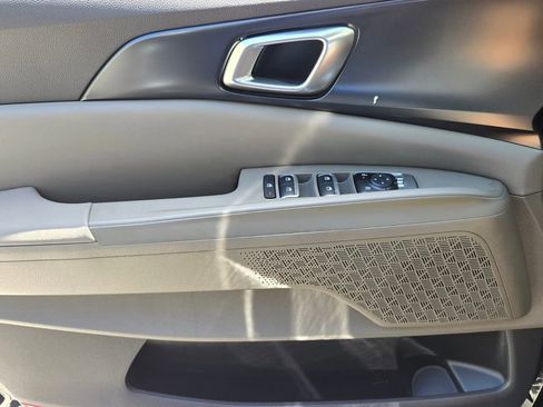 New 2026 Kia Carnival LXS FWD image 14