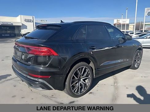 Used 2019 Audi Q8 Prestige AWD/4WD image 3