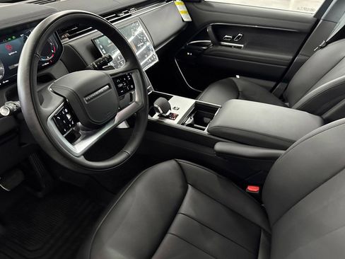 New 2026 Land Rover Range Rover Long Wheelbase SE image 3