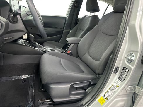 Used 2021 Toyota Corolla LE image 20