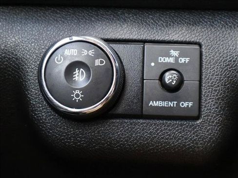 Used 2014 Chevrolet Traverse LTZ AWD/4WD image 17