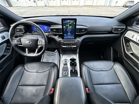 Used 2020 Ford Explorer ST w/ Premium Technology Package image 21