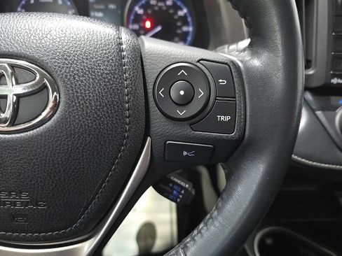Used 2018 Toyota RAV4 XLE w/ Plus Extra Value Package AWD/4WD image 21
