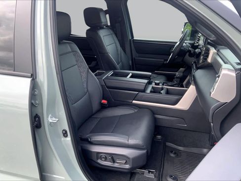 Used 2025 Toyota Tundra Limited w/ TRD Off-Road Package AWD/4WD image 9