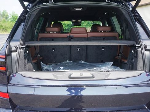 New 2027 BMW X7 xDrive40i w/ Executive Package AWD/4WD image 6