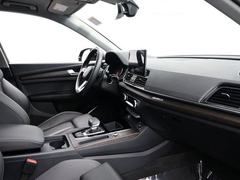 Used 2024 Audi Q5 2.0T Premium w/ Convenience Package AWD/4WD image 12