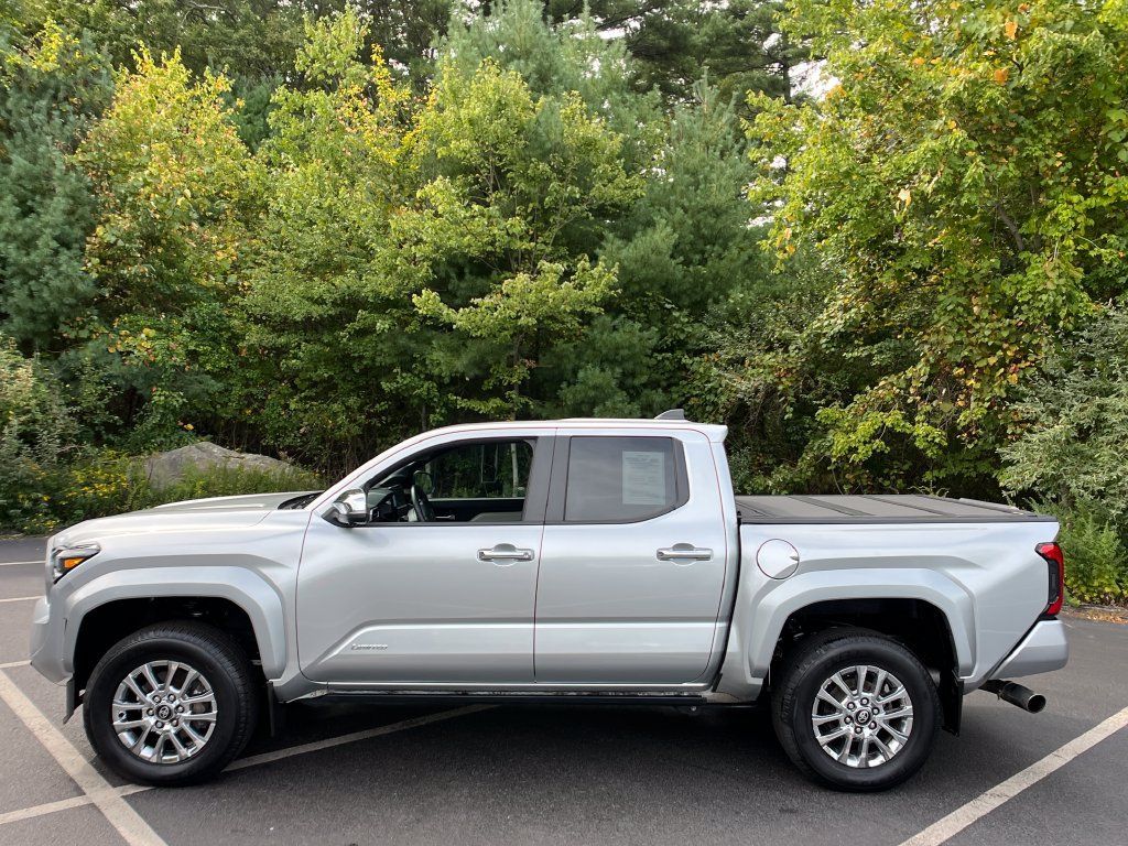 Used 2024 Toyota Tacoma Limited w/ Limited Package (LT) AWD/4WD image 2