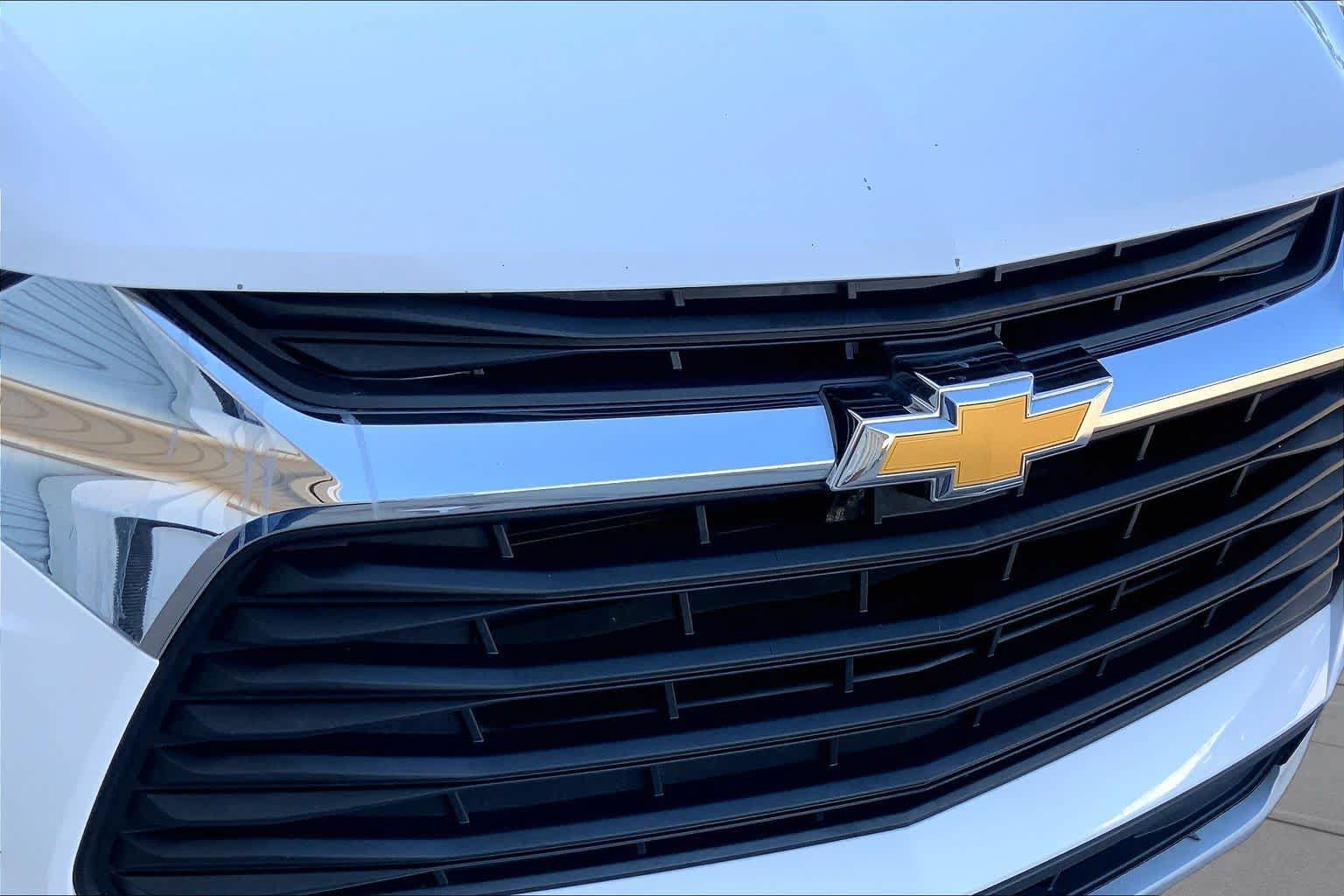 Used 2022 Chevrolet Blazer LT FWD image 28