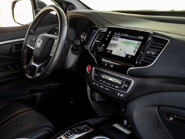 Used 2022 Honda Passport TrailSport image 39
