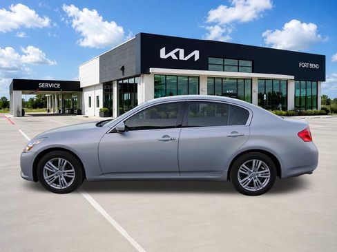 Used 2012 INFINITI G37 x Sedan w/ Premium Pkg AWD/4WD image 8