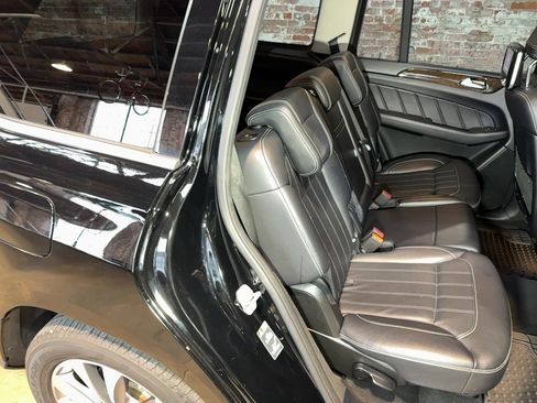 Used 2015 Mercedes-Benz GL 450 4MATIC image 92
