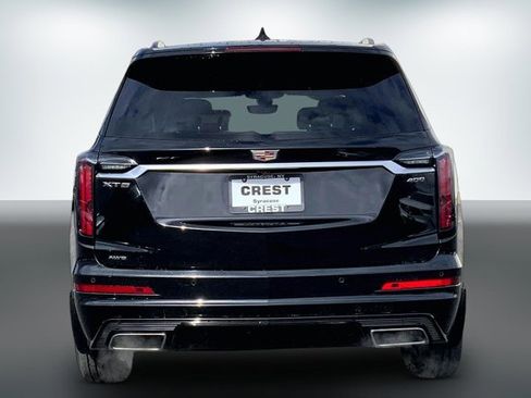 Used 2022 Cadillac XT6 Sport w/ Platinum Package image 3