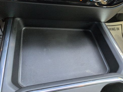 Used 2024 GMC Sierra 2500 SLT w/ SLT Premium Package image 29