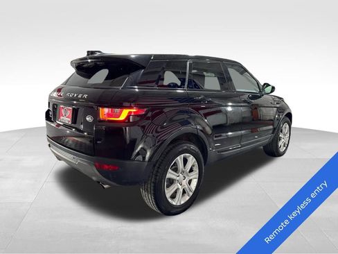 Used 2018 Land Rover Range Rover Evoque SE image 5