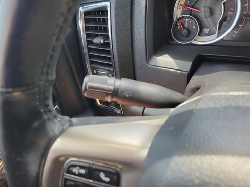Used 2016 RAM 1500 Laramie w/ Convenience Group AWD/4WD image 25