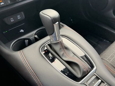 Used 2026 Honda HR-V Sport image 25