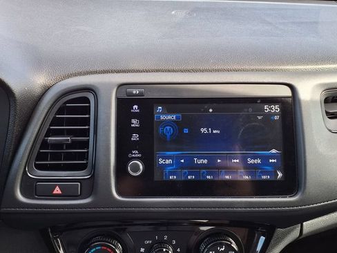 Used 2021 Honda HR-V Sport image 24