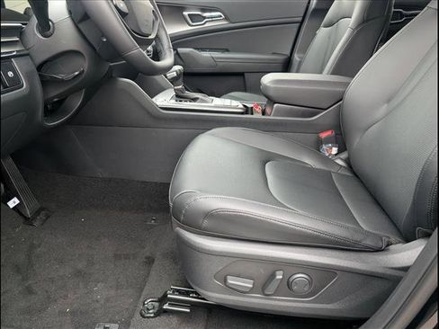 New 2026 Kia Sportage EX image 7