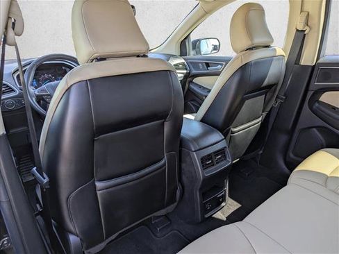Used 2021 Ford Edge SEL w/ Convenience Package FWD image 23