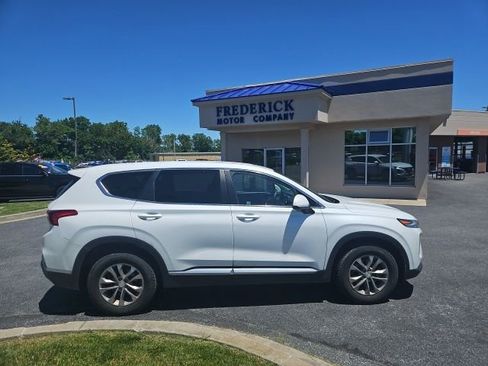 Used 2020 Hyundai Santa Fe SE w/ Cargo Package AWD/4WD image 3