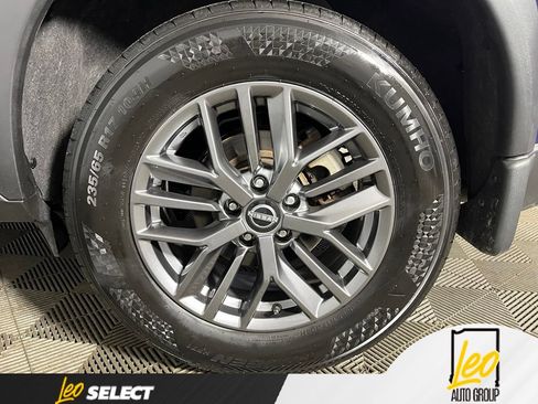 Used 2023 Nissan Rogue S AWD/4WD image 28