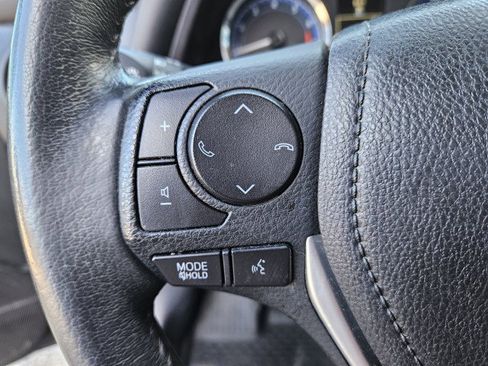 Used 2017 Toyota Corolla SE image 13