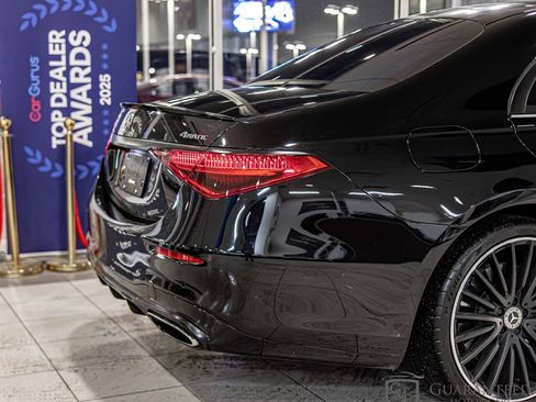 Used 2022 Mercedes-Benz S 580 4MATIC Sedan w/ AMG Line Package image 12
