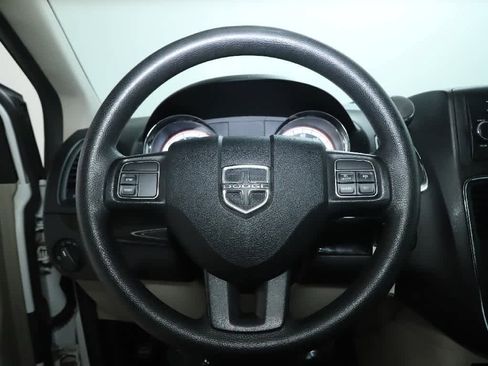 Used 2016 Dodge Grand Caravan SE w/ Quick Order Package 29E SE FWD image 21