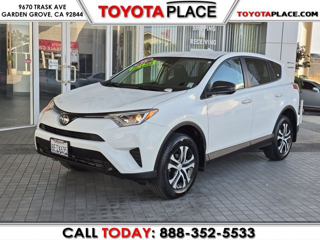 Used 2018 Toyota RAV4 LE w/ Carpet Mat Package FWD image 1