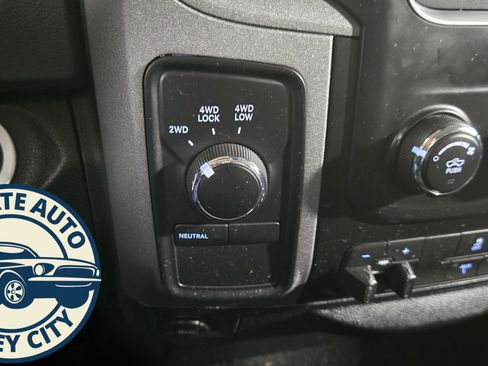 Used 2018 RAM 2500 Tradesman w/ Snow Chief Group image 15