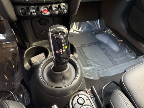 Certified 2023 MINI Cooper S image 18