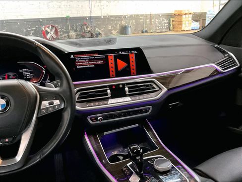 Used 2023 BMW X5 xDrive40i w/ Parking Assistance Package image 8