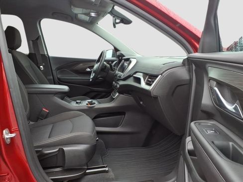 Used 2022 GMC Terrain SLE w/ Driver Convenience Package image 10