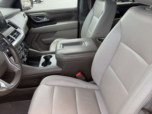 Used 2024 Chevrolet Tahoe LT w/ Luxury Package AWD/4WD image 8
