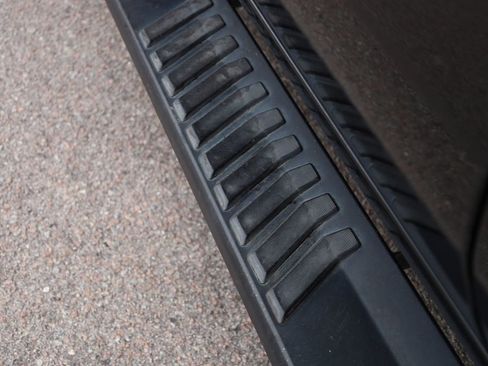 Used 2021 GMC Sierra 1500 AT4 w/ AT4 Value Package image 21