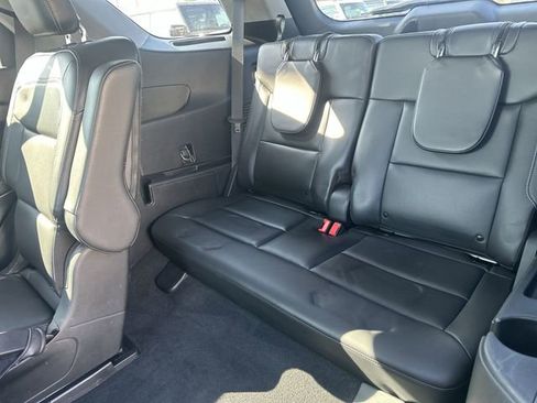 Used 2022 Ford Explorer XLT w/ Equipment Group 202A image 26