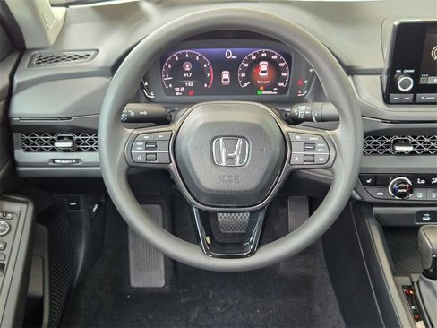 New 2025 Honda Accord SE image 18