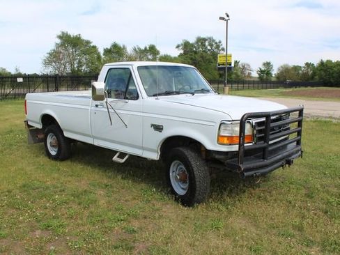 Used 1996 Ford F250 4x4 Regular Cab image 8