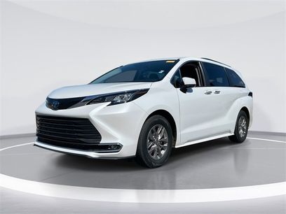 Used 2023 Toyota Sienna XLE