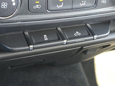 Used 2018 GMC Sierra 1500 4x4 Double Cab w/ Elevation Edition image 28