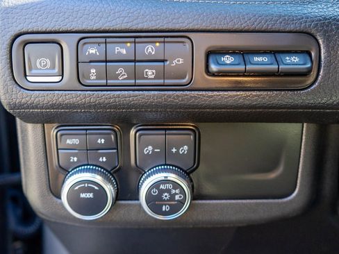 Used 2022 GMC Yukon Denali image 20