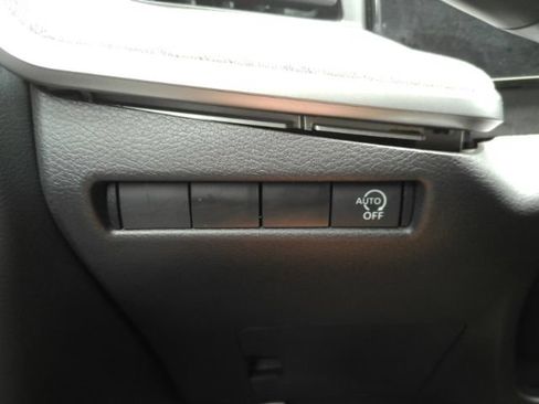 Used 2025 Nissan Kicks SV FWD image 33