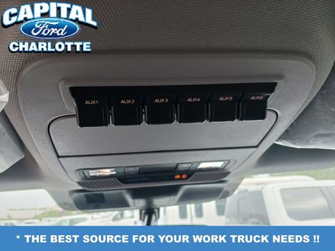 New 2026 Ford F250 XL w/ XL Chrome Package RWD image 24